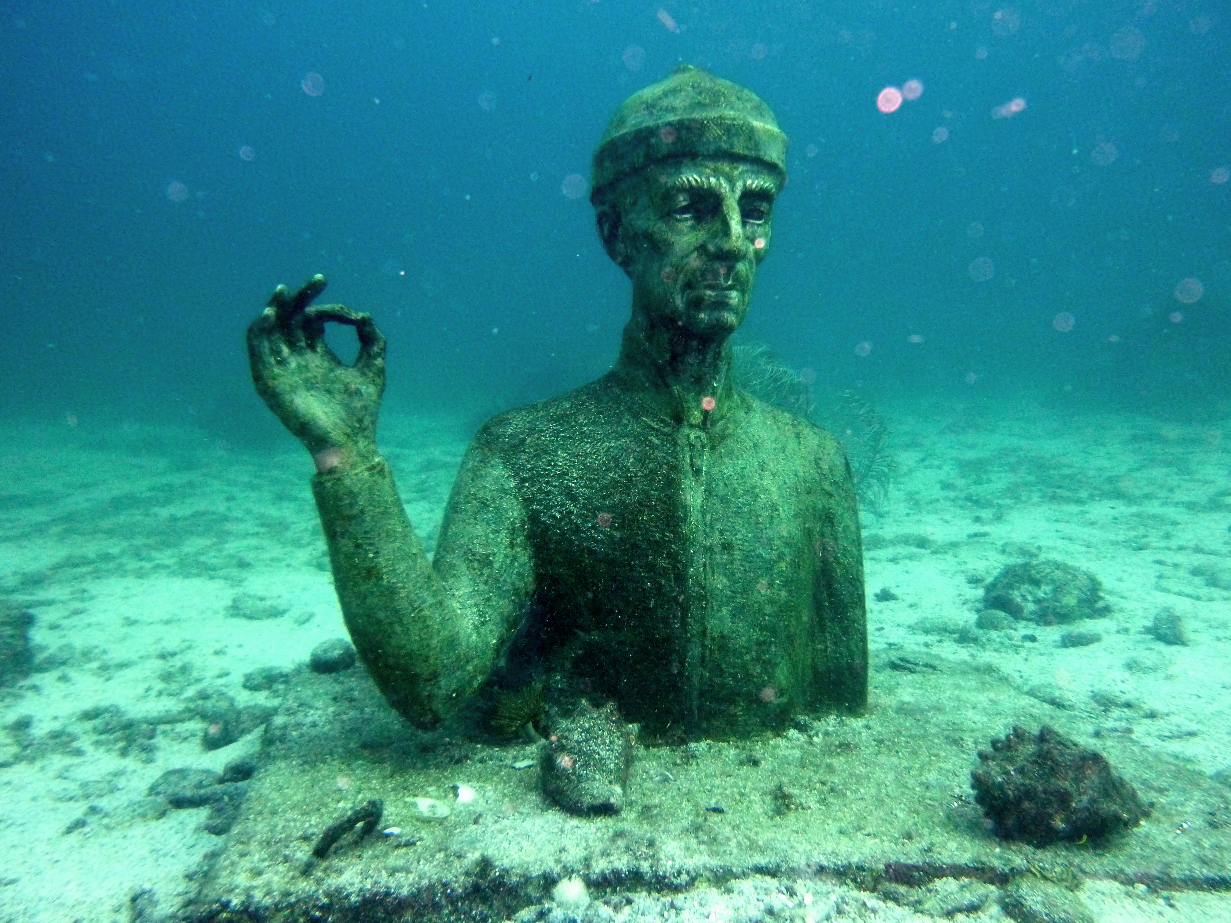 Underwater statue of Jacques Cousteau