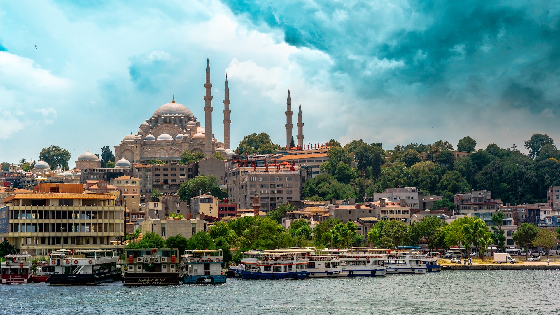 Landscape photo of Istanbul